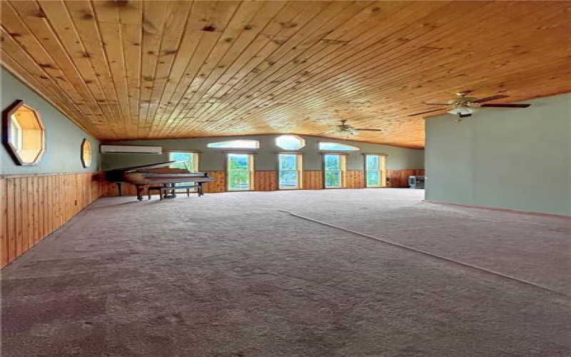 621 Washington Pike, Avella, 15312, 3 Bedrooms Bedrooms, 3 Rooms Rooms,2 BathroomsBathrooms,Residential,For Sale,Washington Pike,1761224