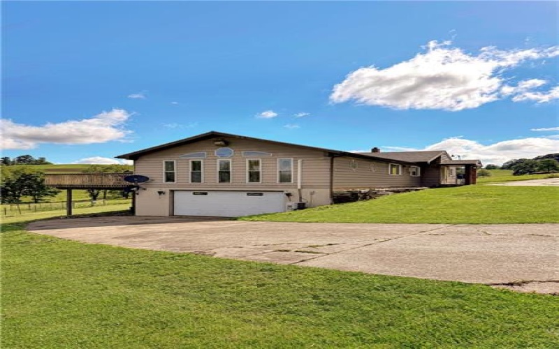 621 Washington Pike, Avella, 15312, 3 Bedrooms Bedrooms, 3 Rooms Rooms,2 BathroomsBathrooms,Residential,For Sale,Washington Pike,1761224
