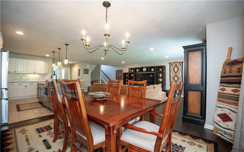 2000 St Andrews Ct, Jeannette, 15644, 2 Bedrooms Bedrooms, 8 Rooms Rooms,2.2 BathroomsBathrooms,Residential,For Sale,St Andrews Ct,1761421