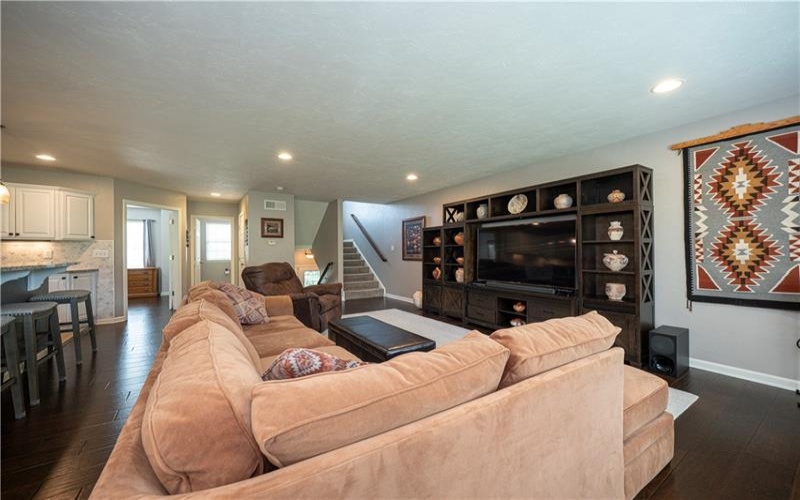 2000 St Andrews Ct, Jeannette, 15644, 2 Bedrooms Bedrooms, 8 Rooms Rooms,2.2 BathroomsBathrooms,Residential,For Sale,St Andrews Ct,1761421