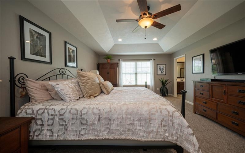 2000 St Andrews Ct, Jeannette, 15644, 2 Bedrooms Bedrooms, 8 Rooms Rooms,2.2 BathroomsBathrooms,Residential,For Sale,St Andrews Ct,1761421