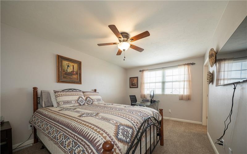 2000 St Andrews Ct, Jeannette, 15644, 2 Bedrooms Bedrooms, 8 Rooms Rooms,2.2 BathroomsBathrooms,Residential,For Sale,St Andrews Ct,1761421