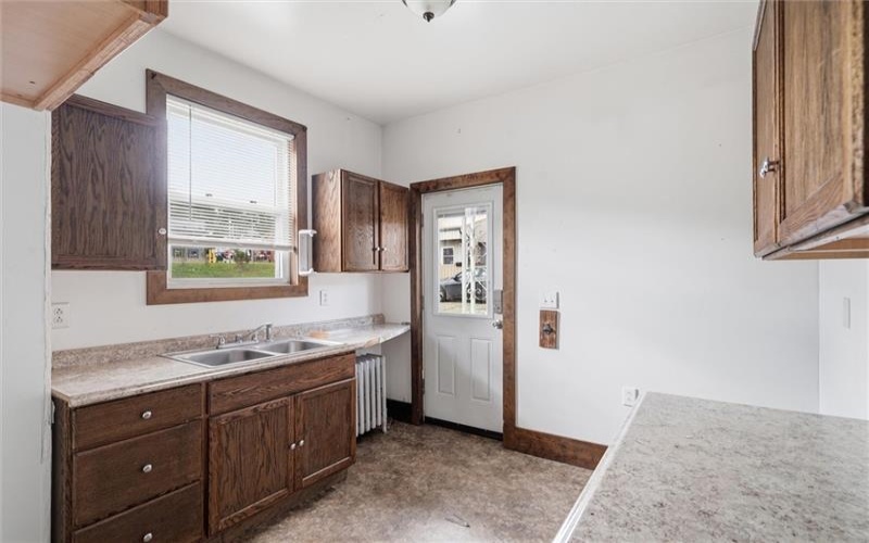 400 Spring St, Brownsville, 15417, 3 Bedrooms Bedrooms, 7 Rooms Rooms,1 BathroomBathrooms,Residential,For Sale,Spring St,1761780