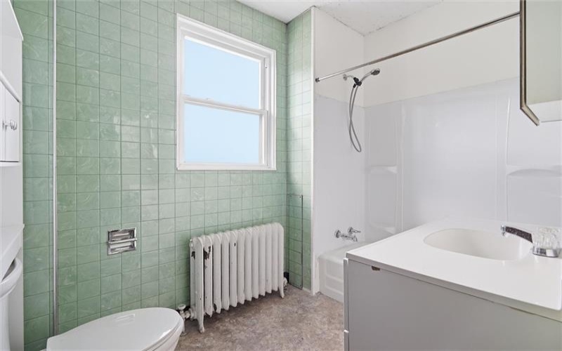 400 Spring St, Brownsville, 15417, 3 Bedrooms Bedrooms, 7 Rooms Rooms,1 BathroomBathrooms,Residential,For Sale,Spring St,1761780