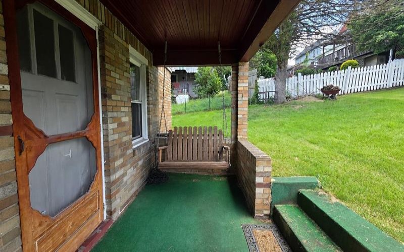 913 Hancock AVENUE, Vandergrift, 15690, 2 Bedrooms Bedrooms, 5 Rooms Rooms,1 BathroomBathrooms,Residential,For Sale,Hancock,1761990