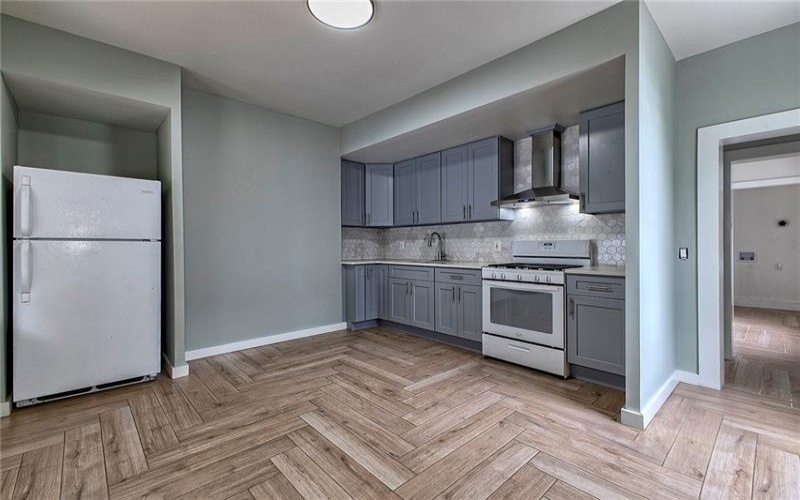 710-712 Stella Street, Jeannette, 15644, 8 Bedrooms Bedrooms, ,3.1 BathroomsBathrooms,Residential,For Sale,Stella Street,1762180