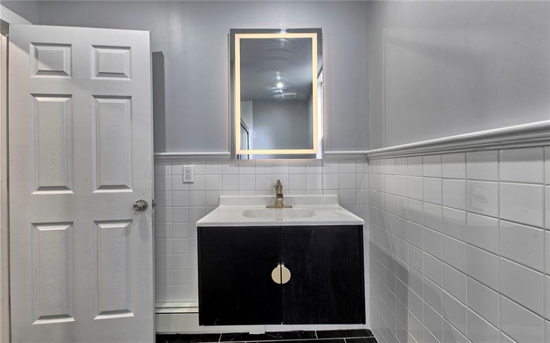 710-712 Stella Street, Jeannette, 15644, 8 Bedrooms Bedrooms, ,3.1 BathroomsBathrooms,Residential,For Sale,Stella Street,1762180