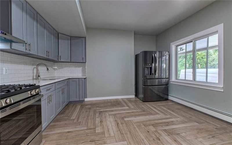 710-712 Stella Street, Jeannette, 15644, 8 Bedrooms Bedrooms, ,3.1 BathroomsBathrooms,Residential,For Sale,Stella Street,1762180