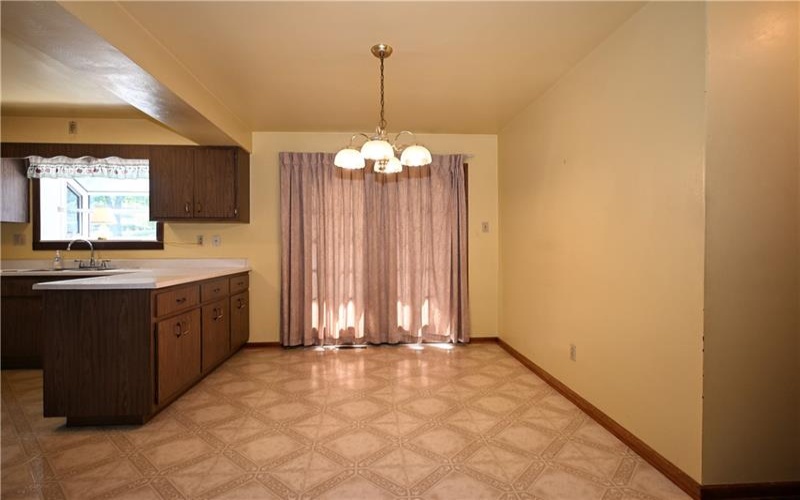 20 JEFFERSON DRIVE, Monessen, 15062, 3 Bedrooms Bedrooms, 8 Rooms Rooms,2 BathroomsBathrooms,Residential,For Sale,JEFFERSON DRIVE,1762243