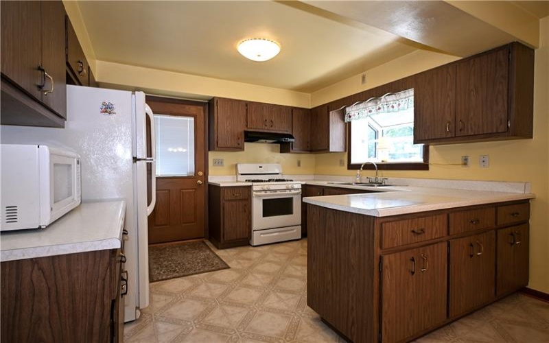 20 JEFFERSON DRIVE, Monessen, 15062, 3 Bedrooms Bedrooms, 8 Rooms Rooms,2 BathroomsBathrooms,Residential,For Sale,JEFFERSON DRIVE,1762243