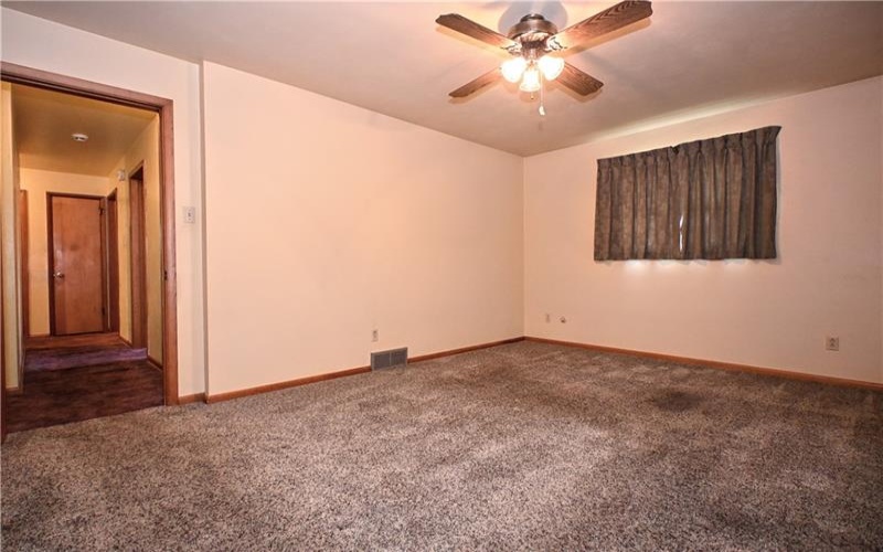 20 JEFFERSON DRIVE, Monessen, 15062, 3 Bedrooms Bedrooms, 8 Rooms Rooms,2 BathroomsBathrooms,Residential,For Sale,JEFFERSON DRIVE,1762243