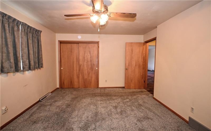 20 JEFFERSON DRIVE, Monessen, 15062, 3 Bedrooms Bedrooms, 8 Rooms Rooms,2 BathroomsBathrooms,Residential,For Sale,JEFFERSON DRIVE,1762243