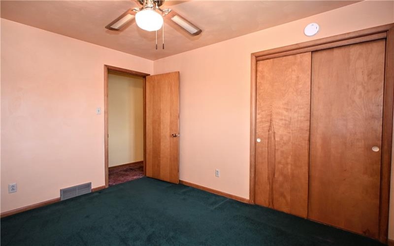 20 JEFFERSON DRIVE, Monessen, 15062, 3 Bedrooms Bedrooms, 8 Rooms Rooms,2 BathroomsBathrooms,Residential,For Sale,JEFFERSON DRIVE,1762243