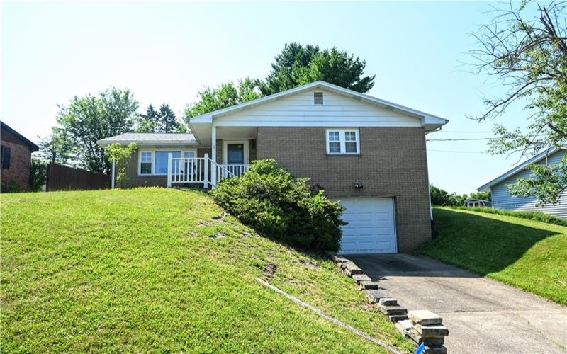 20 JEFFERSON DRIVE, Monessen, 15062, 3 Bedrooms Bedrooms, 8 Rooms Rooms,2 BathroomsBathrooms,Residential,For Sale,JEFFERSON DRIVE,1762243