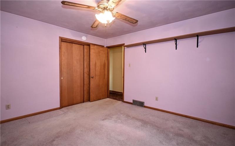 20 JEFFERSON DRIVE, Monessen, 15062, 3 Bedrooms Bedrooms, 8 Rooms Rooms,2 BathroomsBathrooms,Residential,For Sale,JEFFERSON DRIVE,1762243
