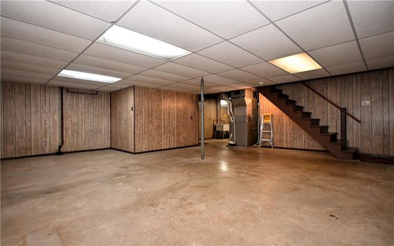 20 JEFFERSON DRIVE, Monessen, 15062, 3 Bedrooms Bedrooms, 8 Rooms Rooms,2 BathroomsBathrooms,Residential,For Sale,JEFFERSON DRIVE,1762243