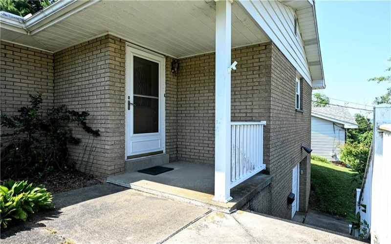 20 JEFFERSON DRIVE, Monessen, 15062, 3 Bedrooms Bedrooms, 8 Rooms Rooms,2 BathroomsBathrooms,Residential,For Sale,JEFFERSON DRIVE,1762243