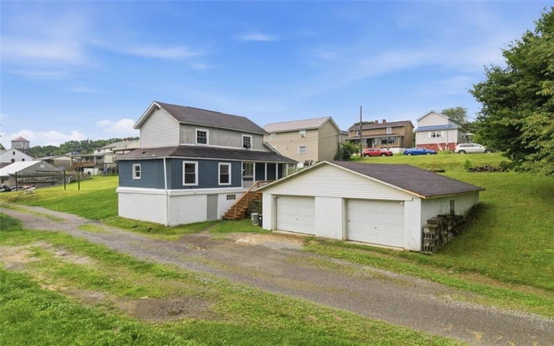 220 2nd St, Leechburg, 15656, 2 Bedrooms Bedrooms, 5 Rooms Rooms,1 BathroomBathrooms,Residential,For Sale,2nd St,1762466