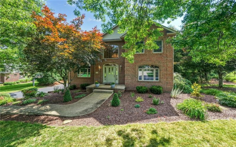 1115 Chaucer Dr, Greensburg, 15601, 4 Bedrooms Bedrooms, 11 Rooms Rooms,3.1 BathroomsBathrooms,Residential,For Sale,Chaucer Dr,1762475