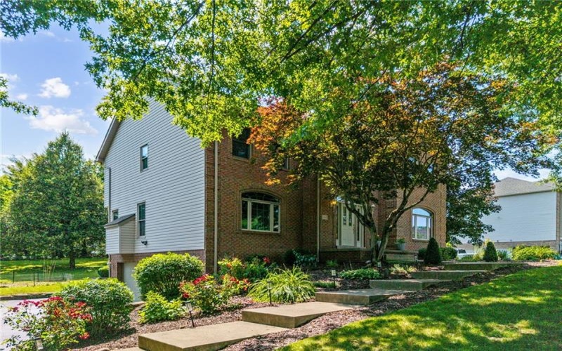 1115 Chaucer Dr, Greensburg, 15601, 4 Bedrooms Bedrooms, 11 Rooms Rooms,3.1 BathroomsBathrooms,Residential,For Sale,Chaucer Dr,1762475