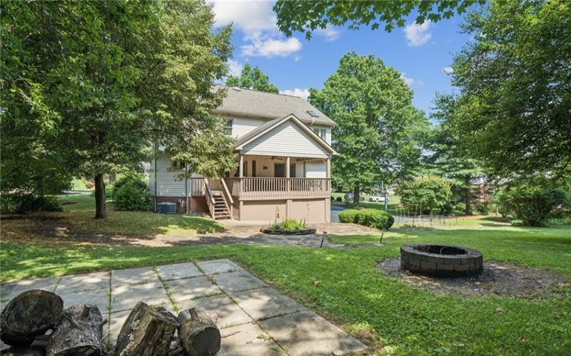 1115 Chaucer Dr, Greensburg, 15601, 4 Bedrooms Bedrooms, 11 Rooms Rooms,3.1 BathroomsBathrooms,Residential,For Sale,Chaucer Dr,1762475