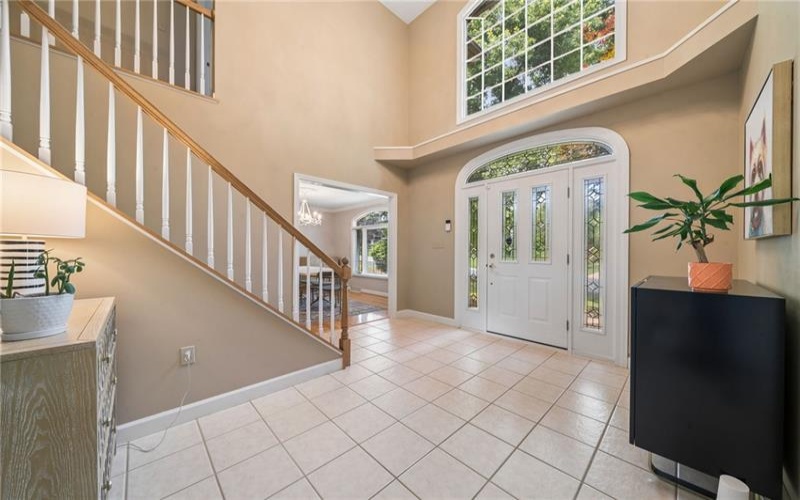 1115 Chaucer Dr, Greensburg, 15601, 4 Bedrooms Bedrooms, 11 Rooms Rooms,3.1 BathroomsBathrooms,Residential,For Sale,Chaucer Dr,1762475