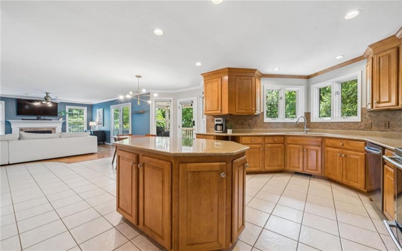 1115 Chaucer Dr, Greensburg, 15601, 4 Bedrooms Bedrooms, 11 Rooms Rooms,3.1 BathroomsBathrooms,Residential,For Sale,Chaucer Dr,1762475