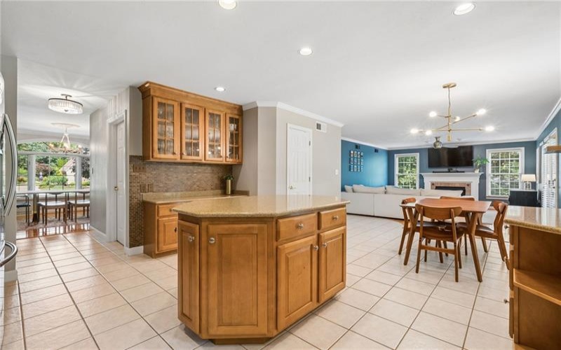 1115 Chaucer Dr, Greensburg, 15601, 4 Bedrooms Bedrooms, 11 Rooms Rooms,3.1 BathroomsBathrooms,Residential,For Sale,Chaucer Dr,1762475