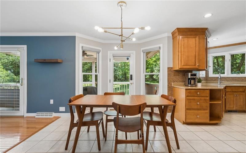 1115 Chaucer Dr, Greensburg, 15601, 4 Bedrooms Bedrooms, 11 Rooms Rooms,3.1 BathroomsBathrooms,Residential,For Sale,Chaucer Dr,1762475