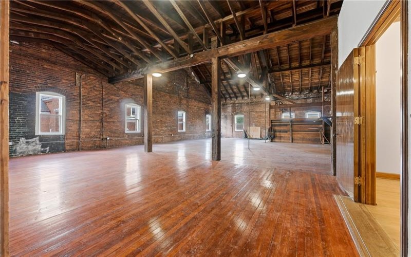 65 Gallatin Ave, Uniontown, 15401, ,Commercial-industrial-business,For Sale,Gallatin Ave,1762515