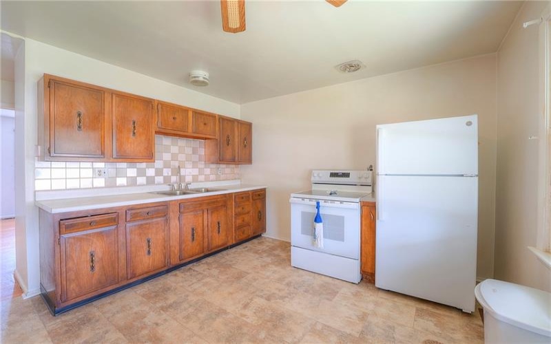 105 Mt. Pleasant Blvd., Irwin, 15642, 3 Bedrooms Bedrooms, 8 Rooms Rooms,1 BathroomBathrooms,Residential,For Sale,Mt. Pleasant Blvd.,1762549