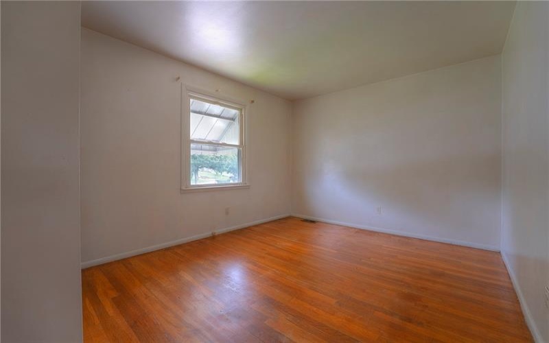 105 Mt. Pleasant Blvd., Irwin, 15642, 3 Bedrooms Bedrooms, 8 Rooms Rooms,1 BathroomBathrooms,Residential,For Sale,Mt. Pleasant Blvd.,1762549