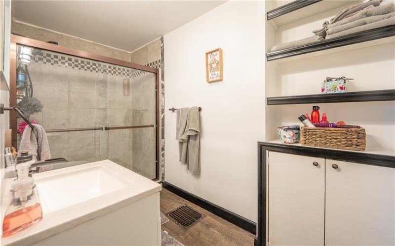 11 School St, Scottdale, 15683, 3 Bedrooms Bedrooms, ,2 BathroomsBathrooms,Residential,For Sale,School St,1762592