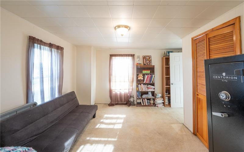 11 School St, Scottdale, 15683, 3 Bedrooms Bedrooms, ,2 BathroomsBathrooms,Residential,For Sale,School St,1762592