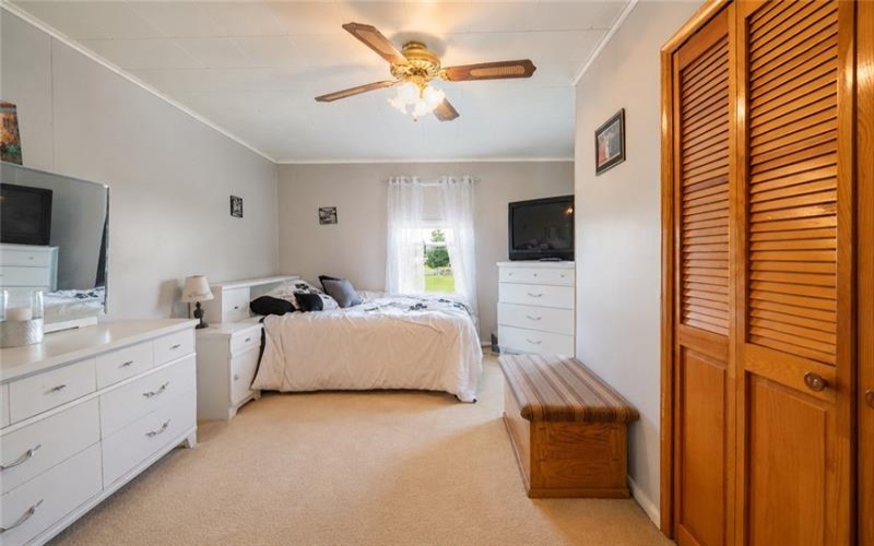 11 School St, Scottdale, 15683, 3 Bedrooms Bedrooms, ,2 BathroomsBathrooms,Residential,For Sale,School St,1762592