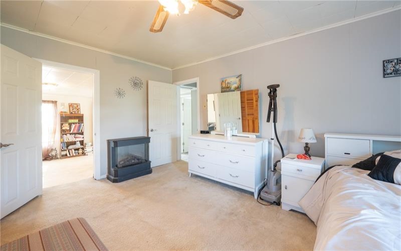 11 School St, Scottdale, 15683, 3 Bedrooms Bedrooms, ,2 BathroomsBathrooms,Residential,For Sale,School St,1762592