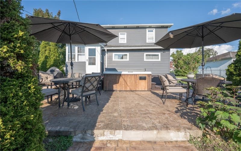11 School St, Scottdale, 15683, 3 Bedrooms Bedrooms, ,2 BathroomsBathrooms,Residential,For Sale,School St,1762592