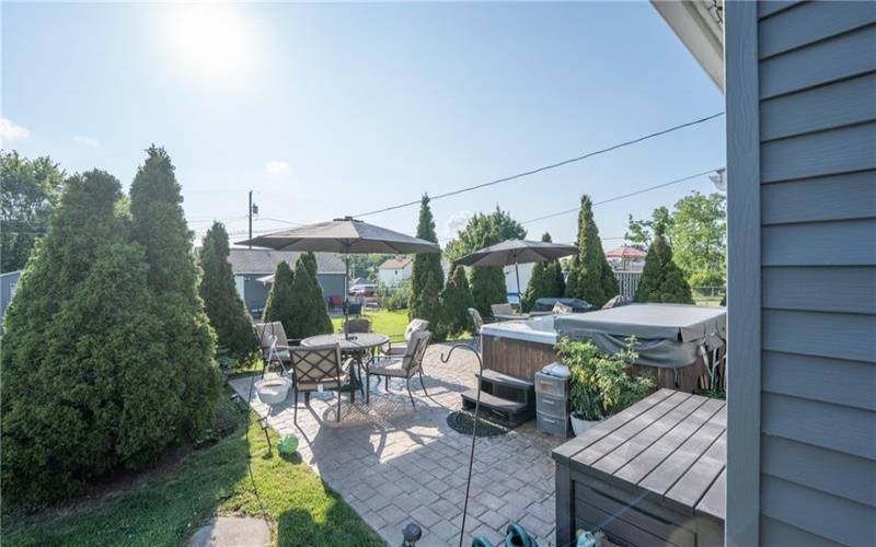 11 School St, Scottdale, 15683, 3 Bedrooms Bedrooms, ,2 BathroomsBathrooms,Residential,For Sale,School St,1762592