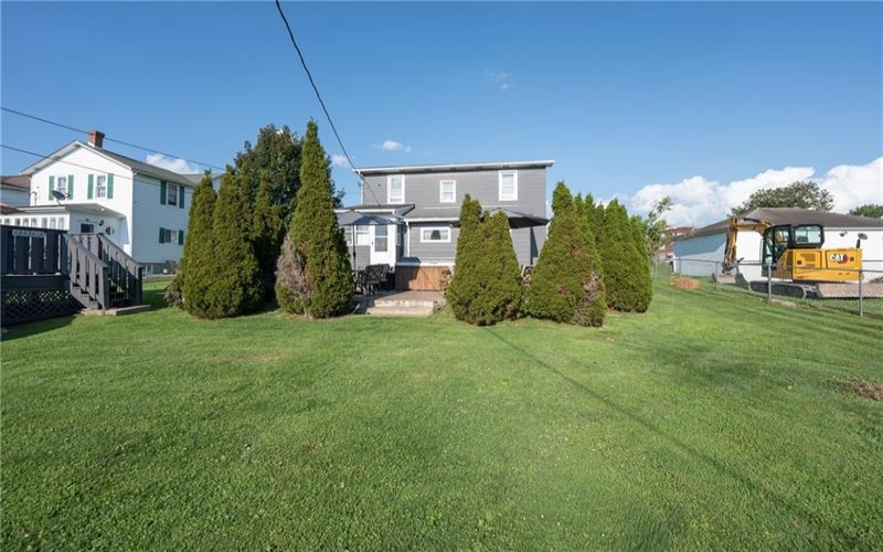 11 School St, Scottdale, 15683, 3 Bedrooms Bedrooms, ,2 BathroomsBathrooms,Residential,For Sale,School St,1762592