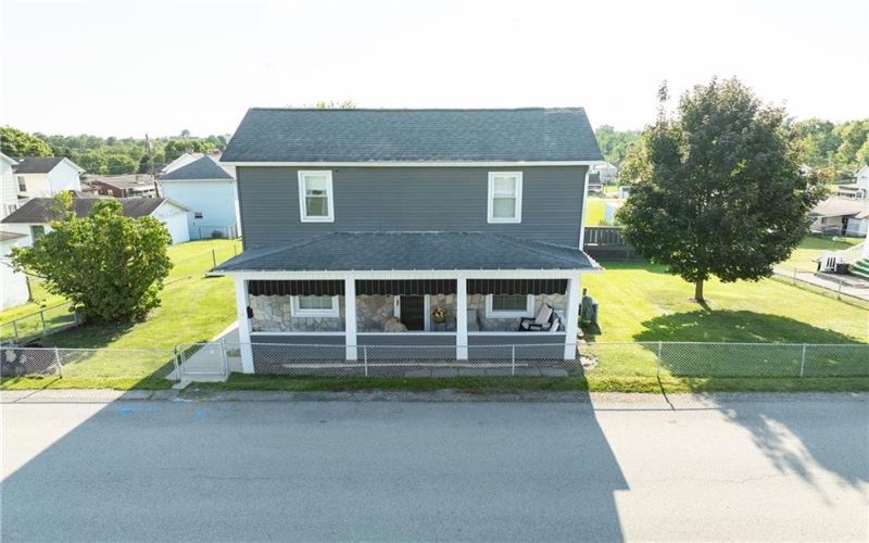11 School St, Scottdale, 15683, 3 Bedrooms Bedrooms, ,2 BathroomsBathrooms,Residential,For Sale,School St,1762592