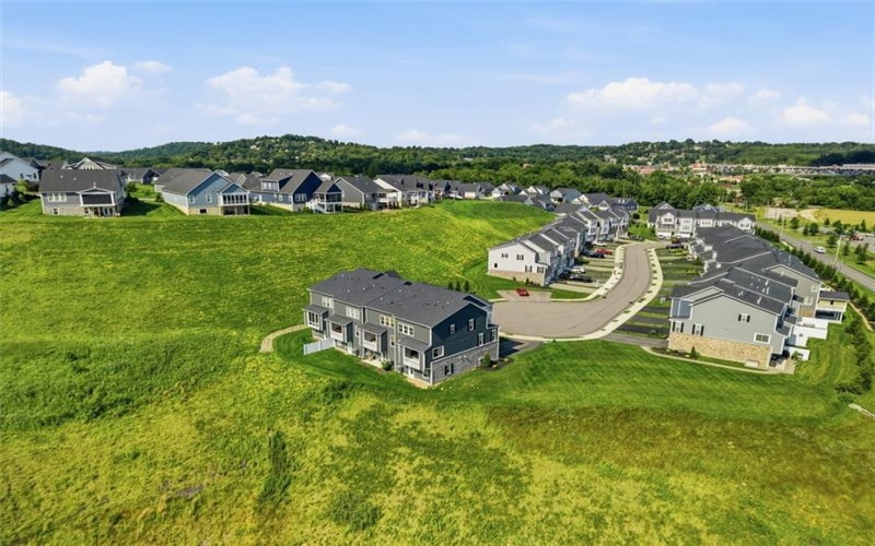 600 Spruce Lane, Canonsburg, 15317, 3 Bedrooms Bedrooms, ,2.2 BathroomsBathrooms,Residential,For Sale,Spruce Lane,1762600