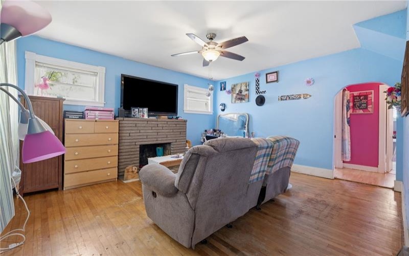 91 Lyman Ave, Washington, 15301, 3 Bedrooms Bedrooms, 9 Rooms Rooms,1.1 BathroomsBathrooms,Residential,For Sale,Lyman Ave,1762624