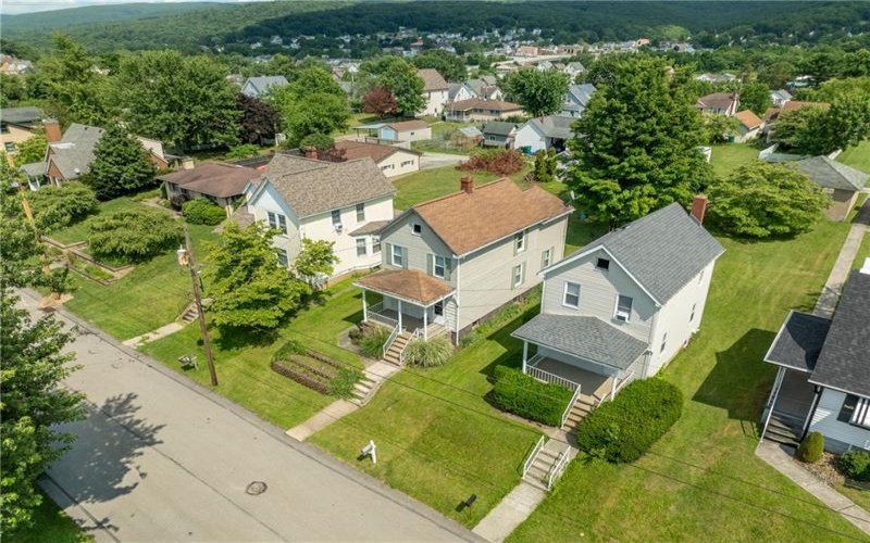 321 Keeling Ave, Derry, 15627, 2 Bedrooms Bedrooms, ,Residential,For Sale,Keeling Ave,1762689