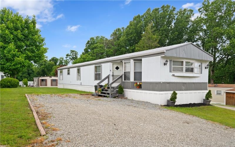 146 Wencliff lane, Jeanette, 15644, 2 Bedrooms Bedrooms, ,1 BathroomBathrooms,Residential,For Sale,Wencliff lane,1762712