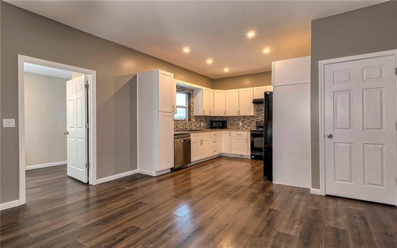 518 Joffre Bulger Road, Joffre, 15053, 4 Bedrooms Bedrooms, 8 Rooms Rooms,2.1 BathroomsBathrooms,Residential,For Sale,Joffre Bulger Road,1762713