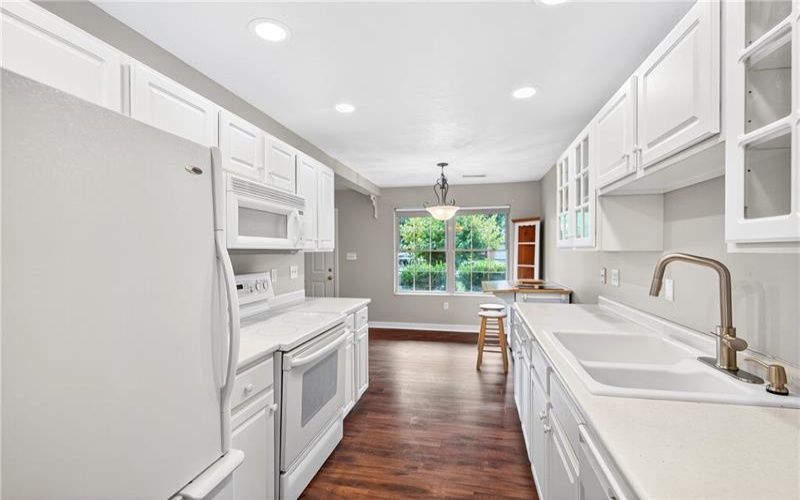 4 Dogwood Drive, Washington, 15301, 3 Bedrooms Bedrooms, 9 Rooms Rooms,1.1 BathroomsBathrooms,Residential,For Sale,Dogwood Drive,1762776