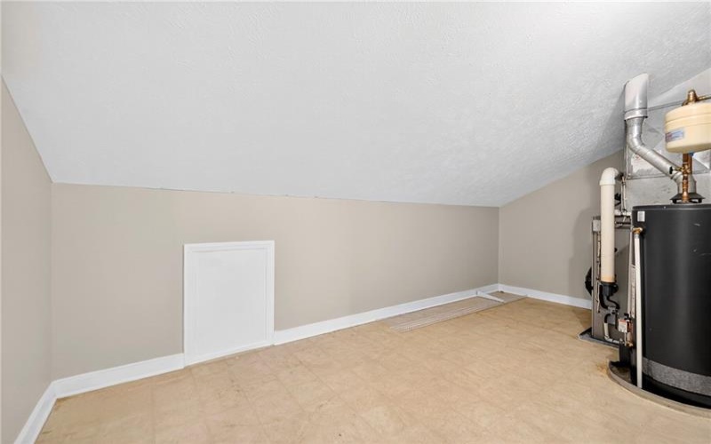 4 Dogwood Drive, Washington, 15301, 3 Bedrooms Bedrooms, 9 Rooms Rooms,1.1 BathroomsBathrooms,Residential,For Sale,Dogwood Drive,1762776