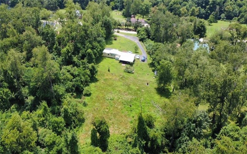 1238 Pinewood Rd, Irwin, 15642, 2 Bedrooms Bedrooms, ,1 BathroomBathrooms,Residential,For Sale,Pinewood Rd,1762842