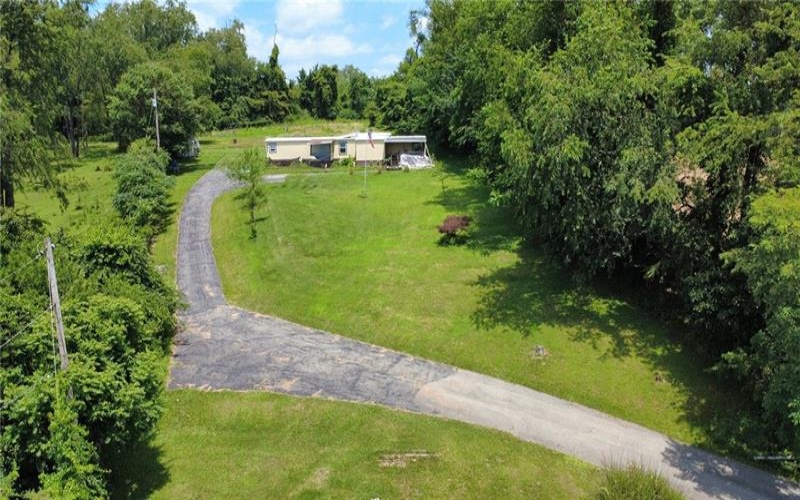 1238 Pinewood Rd, Irwin, 15642, 2 Bedrooms Bedrooms, ,1 BathroomBathrooms,Residential,For Sale,Pinewood Rd,1762842