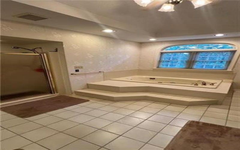 258 Cobblestone DRIVE, Greensburg, 15601, 5 Bedrooms Bedrooms, 14 Rooms Rooms,4 BathroomsBathrooms,Residential,For Sale,Cobblestone,1762847